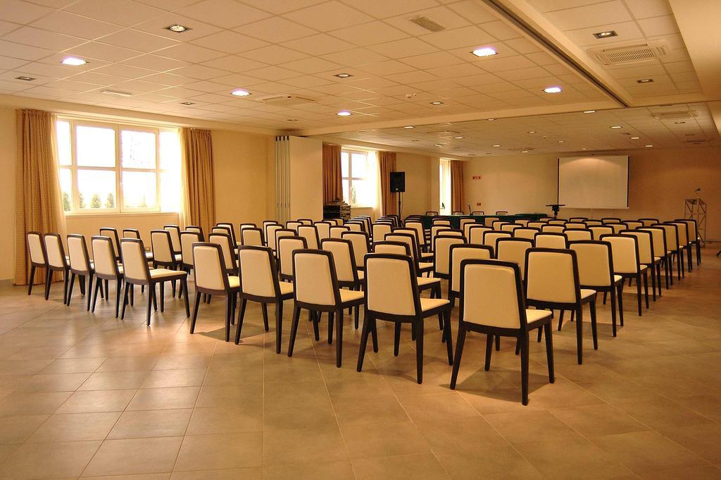 L'Angolo Hotel Carisio ภายนอก รูปภาพ